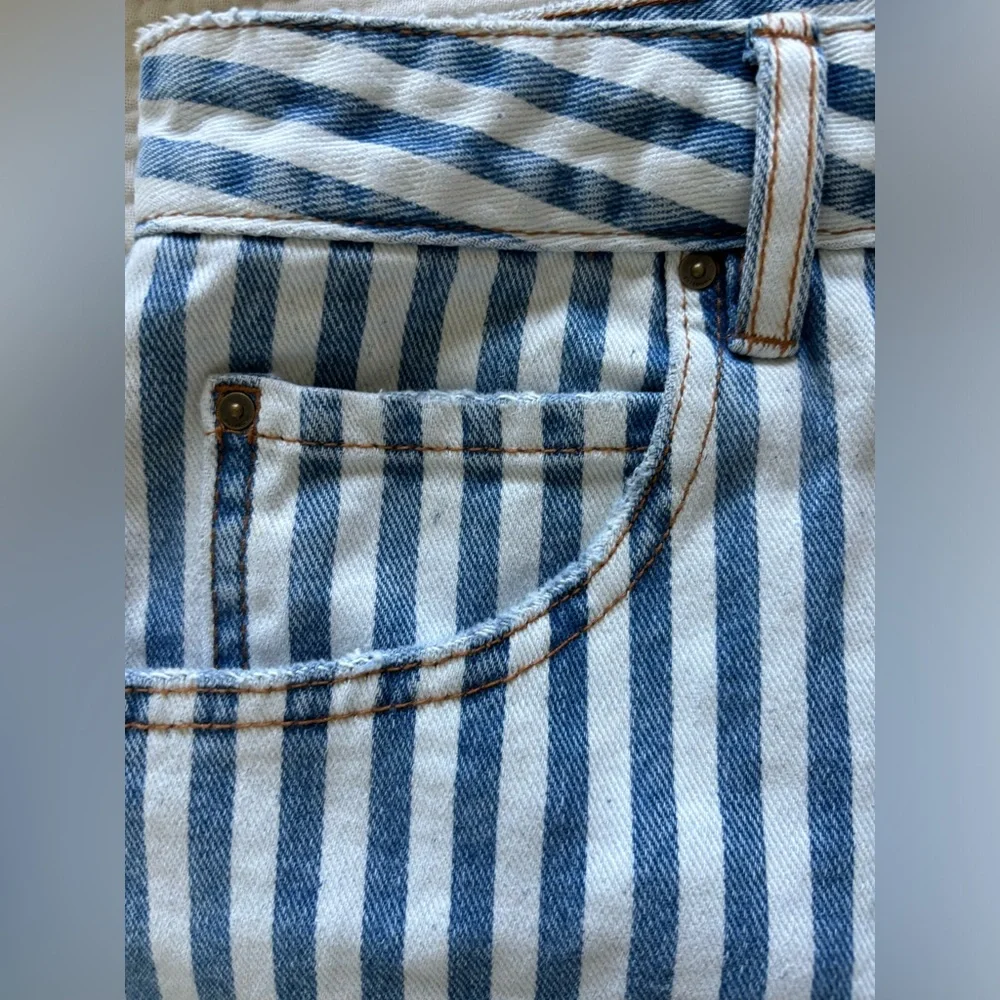 Billabong How Bout That Denim Shorts in sea spray - Picture 3 of 6
